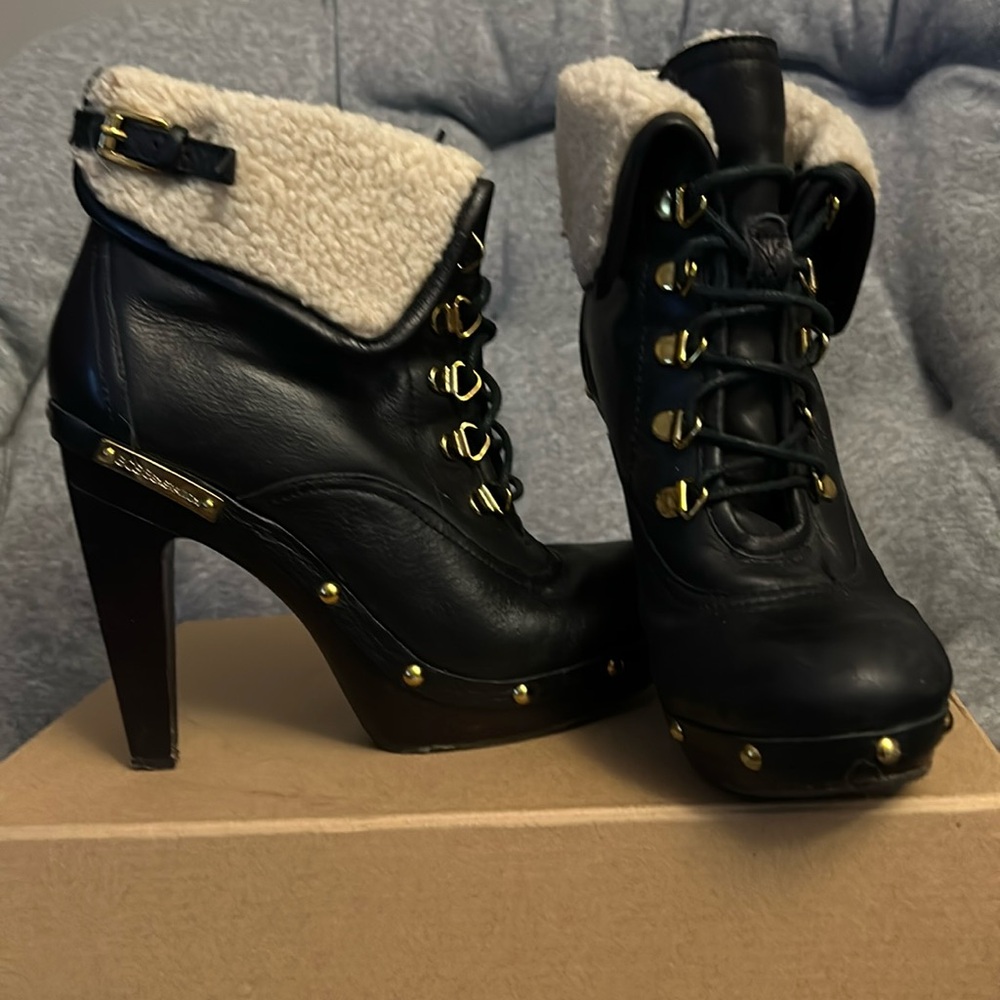 📚 BCBGeneration heeled boots with supra lining